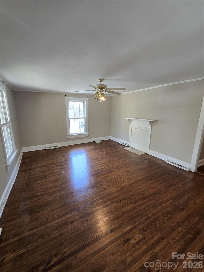 184 Cabarrus Ave E, Concord, NC 28025