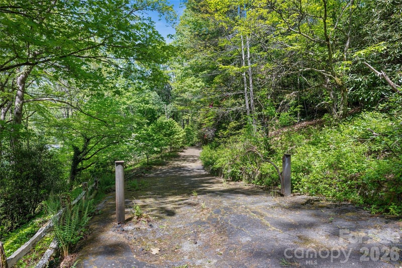 1923 Cold Mountain Rd, Lake Toxaway, NC 28747