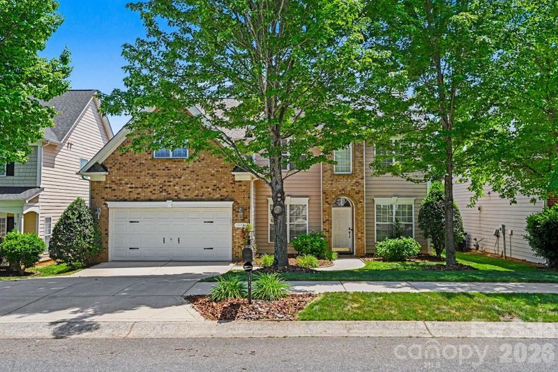 10331 Falling Leaf Dr NW, Concord, NC 28027
