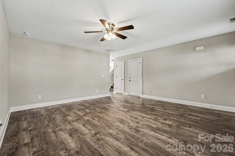 1573 Mayfair Dr, Conover, NC 28613
