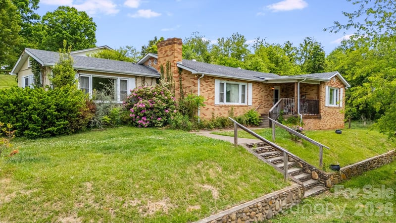 48 Ellen Ave, Canton, NC 28716
