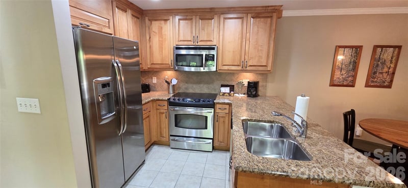 209 Bowling Park Rd, Asheville, NC 28803
