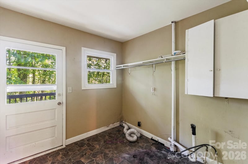 147 Barberry Heights Dr, Brevard, NC 28712