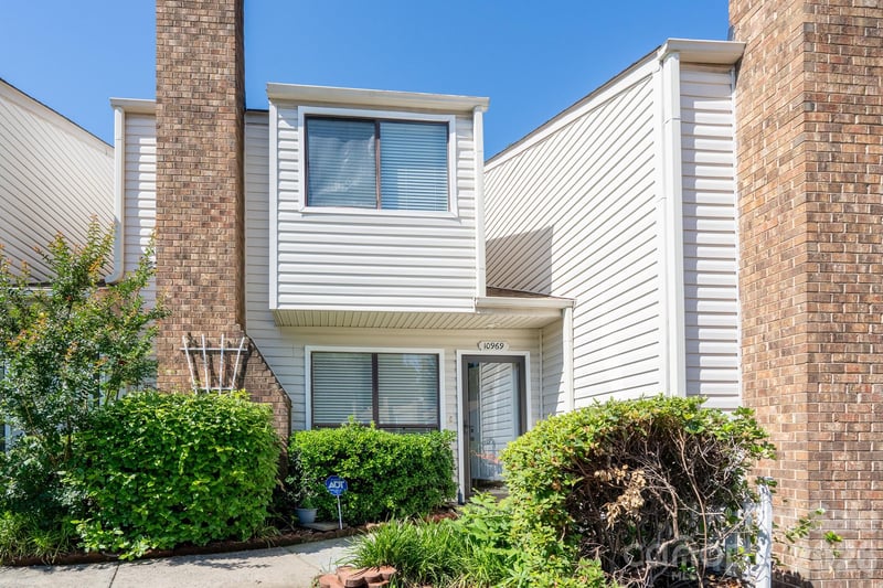 10969 Carmel Crossing Rd, Charlotte, NC 28226