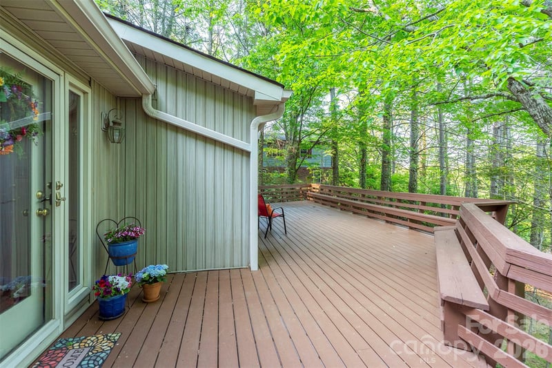 58 Ballantree Dr, Asheville, NC 28803