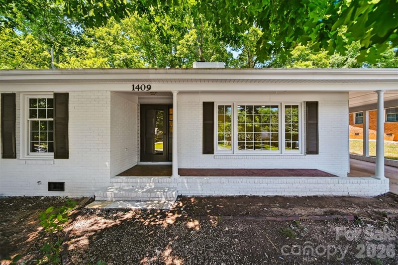 1409 Woodberry Rd, Charlotte, NC 28212