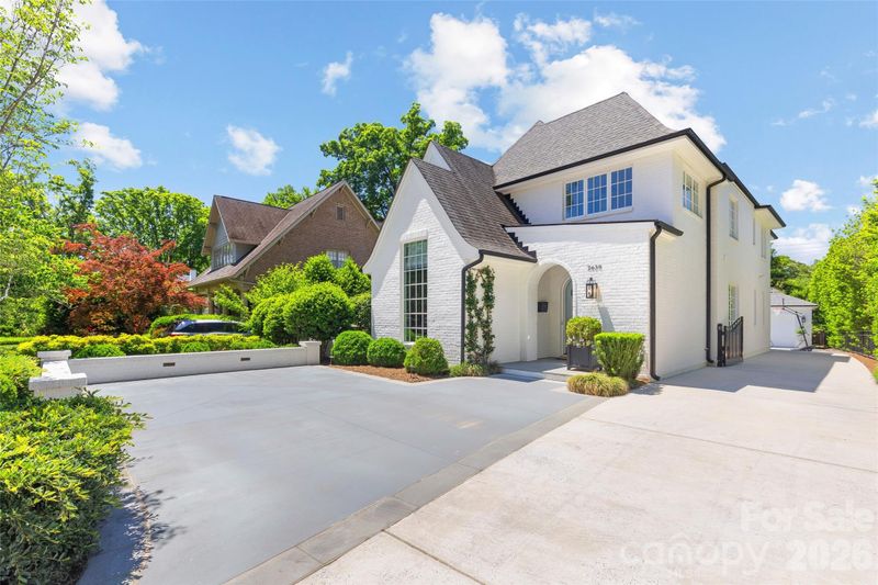2638 Hampton Ave, Charlotte, NC 28207