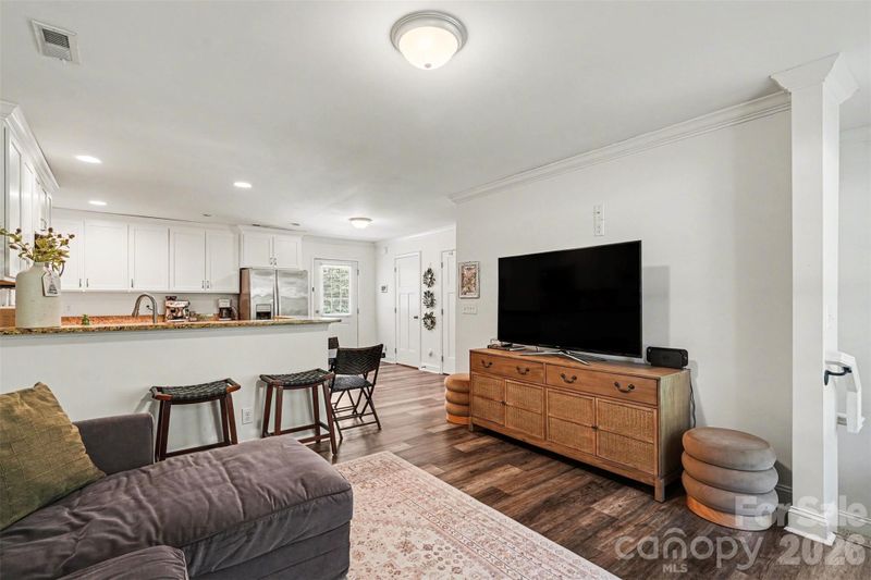 7250 Empire Dr, Mount Pleasant, NC 28124