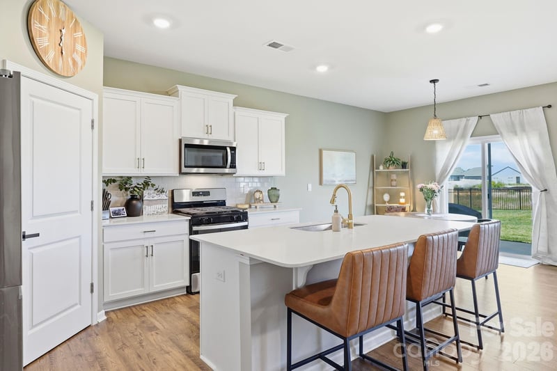 109 Shorthorn Rd, Fletcher, NC 28732
