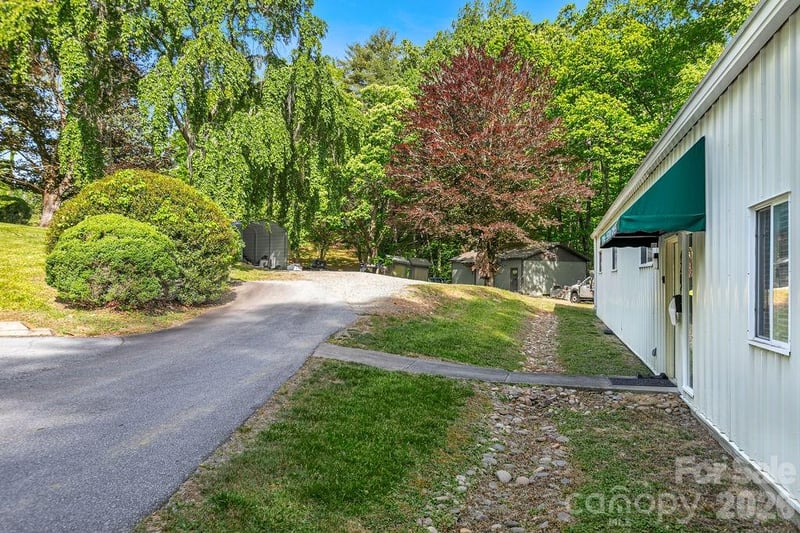 4204 Greenville Hw, Brevard, NC 28712