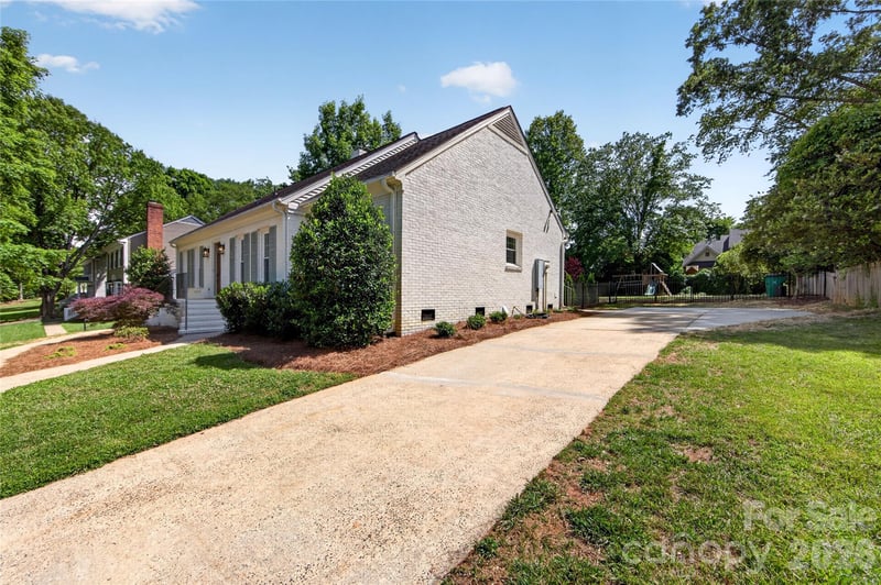 3338 Stocktie Rd, Charlotte, NC 28210