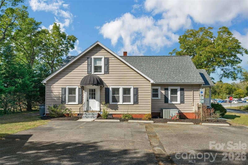 2801 S Cannon Blvd, Kannapolis, NC 28083