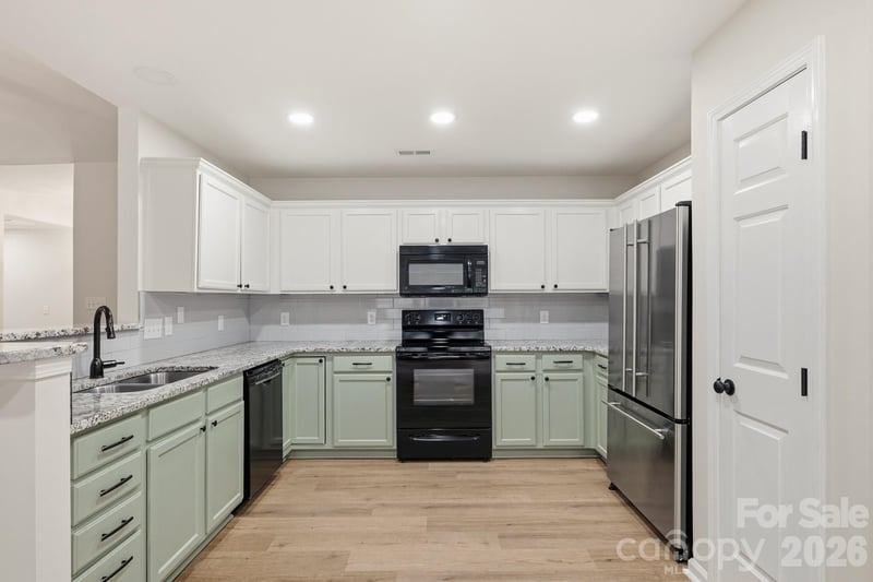 5123 Sunburst Ln, Charlotte, NC 28213