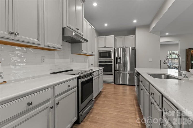 10250 Paper Birch Dr, Charlotte, NC 28215