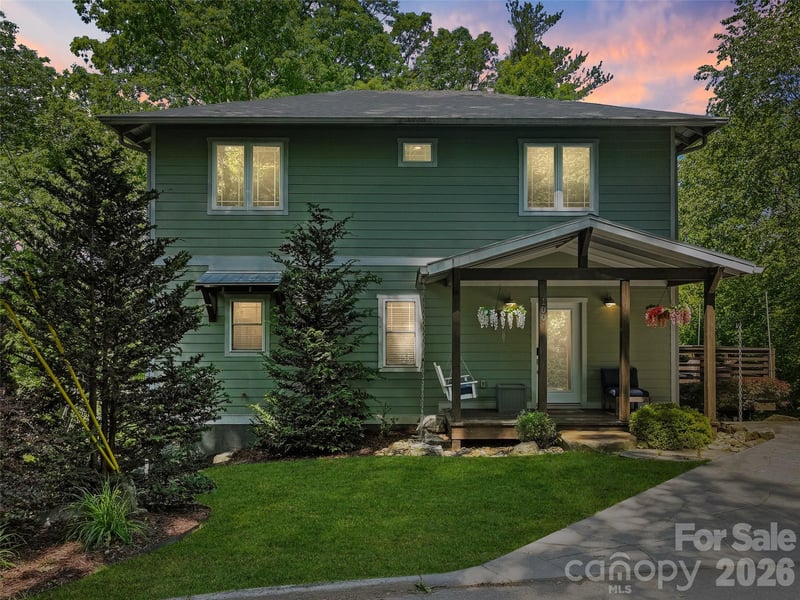 100 Hibriten Dr, Asheville, NC 28801