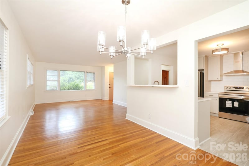 1720 Miles Ct, Charlotte, NC 28216