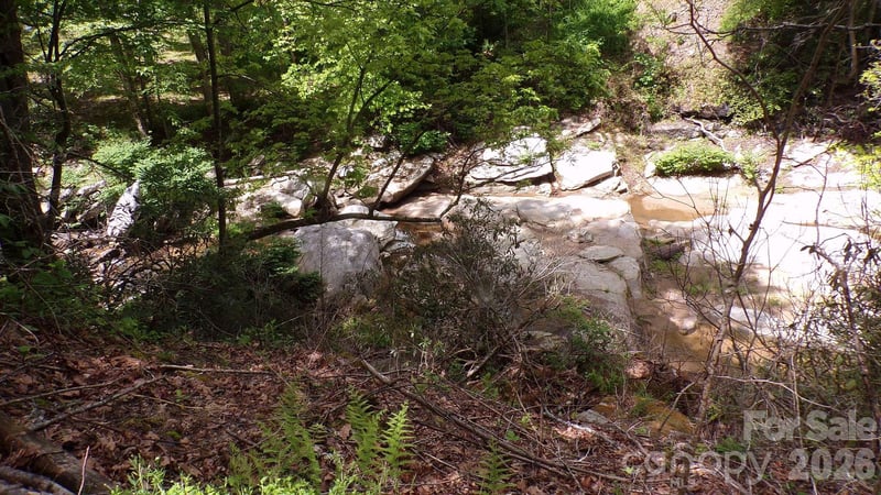 216 Paradise Rd, Hendersonville, NC 28792
