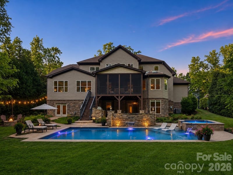 1126 Bromley Dr, Matthews, NC 28104