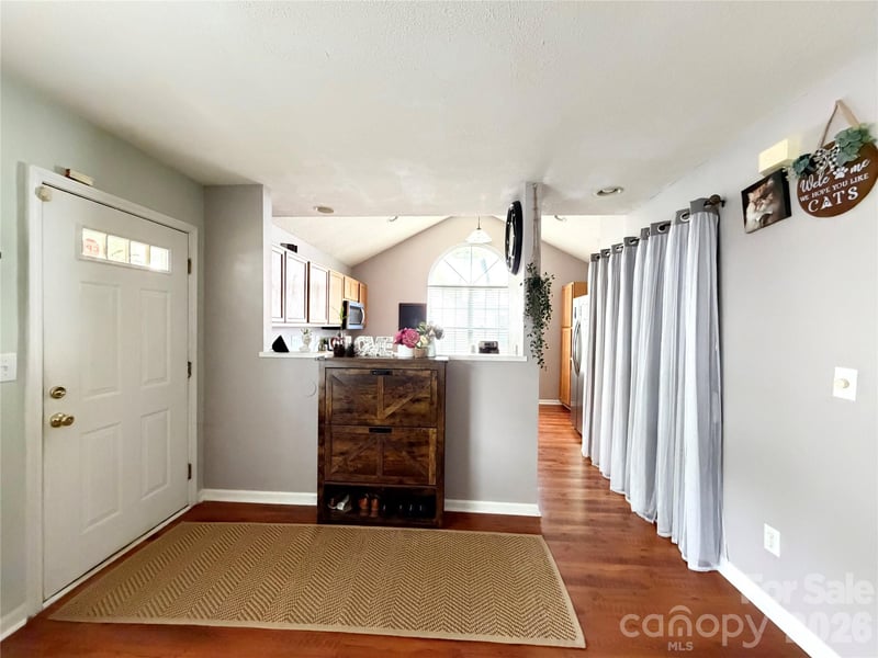 10206 University Park Ln, Charlotte, NC 28213