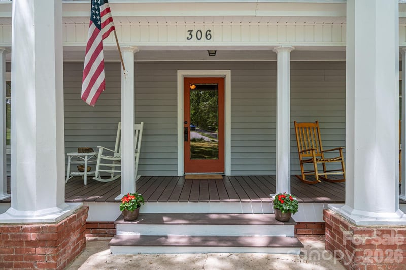 306 W Old Post Rd, Cherryville, NC 28021