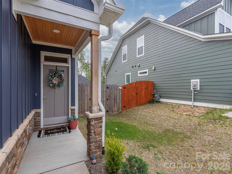 34 S Christie Ct, Fletcher, NC 28732