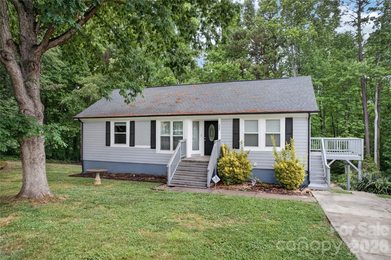 202 King David Ln, Gastonia, NC 28056