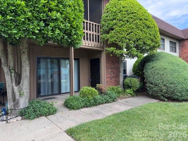 427 6th Ave W #A-12, Hendersonville, NC 28739