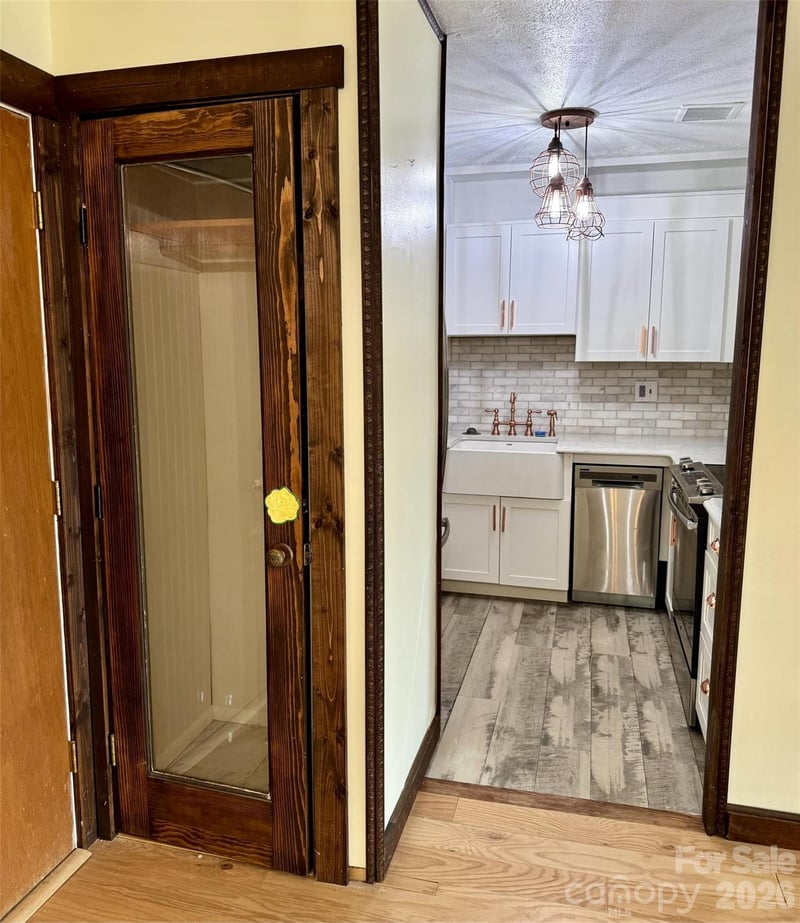 427 6th Ave W #A-12, Hendersonville, NC 28739
