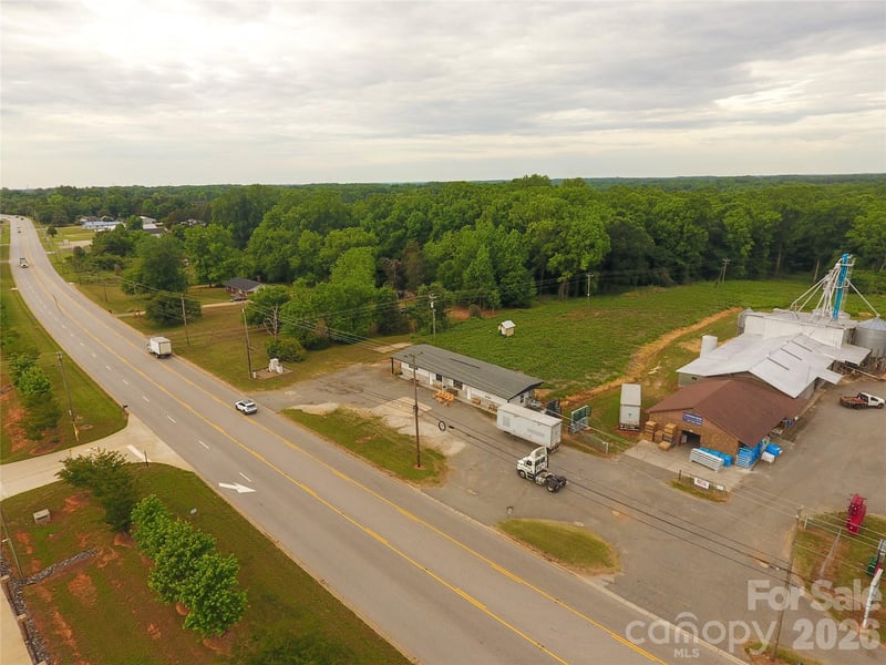 1535 Filbert Hw, York, SC 29745