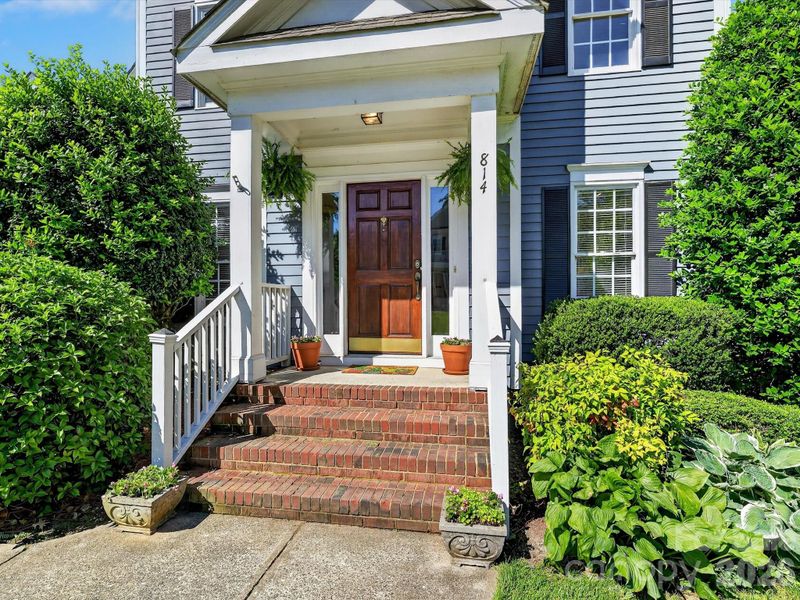 814 Stargard Ct, Charlotte, NC 28270