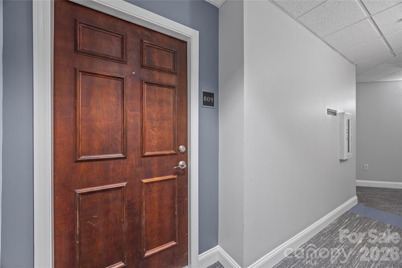 300 W 5th St #809, Charlotte, NC 28202
