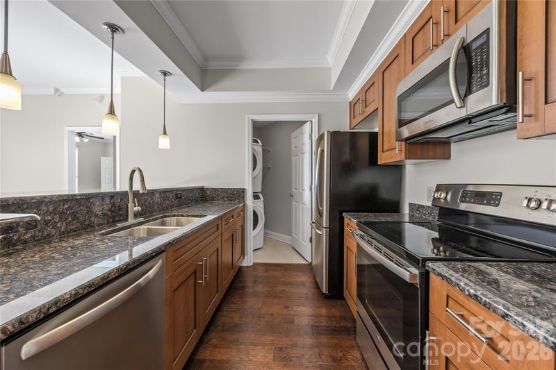 300 W 5th St #809, Charlotte, NC 28202