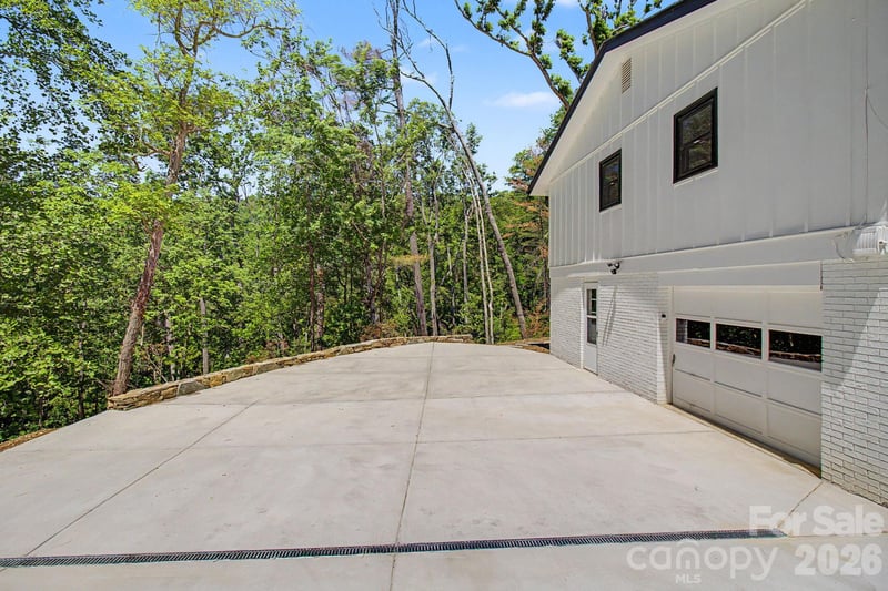 5 Kent Pl, Asheville, NC 28804