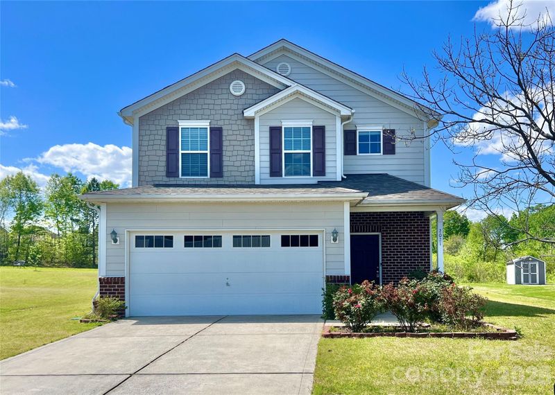 2021 Blue Stream Ln, Indian Trail, NC 28079