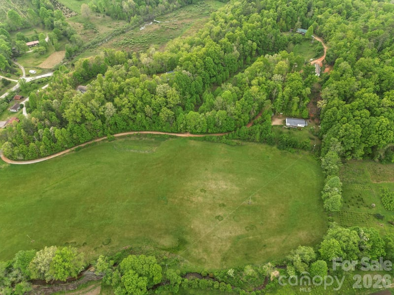 230 Harlow And Cricket Dr, Balsam Grove, NC 28708