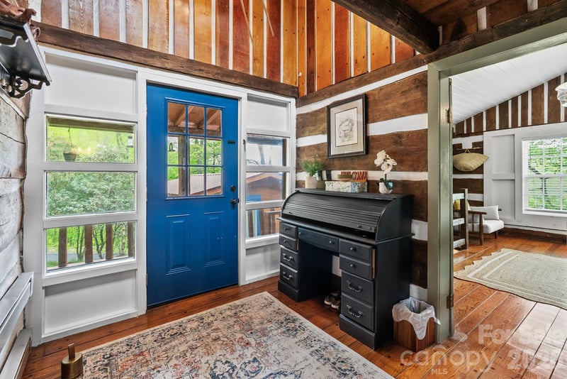 285 Glenaire Dr, Mars Hill, NC 28754