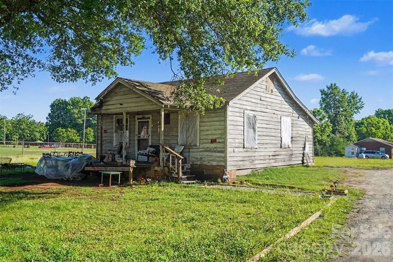 103 Carrigan Dr, Gastonia, NC 28056
