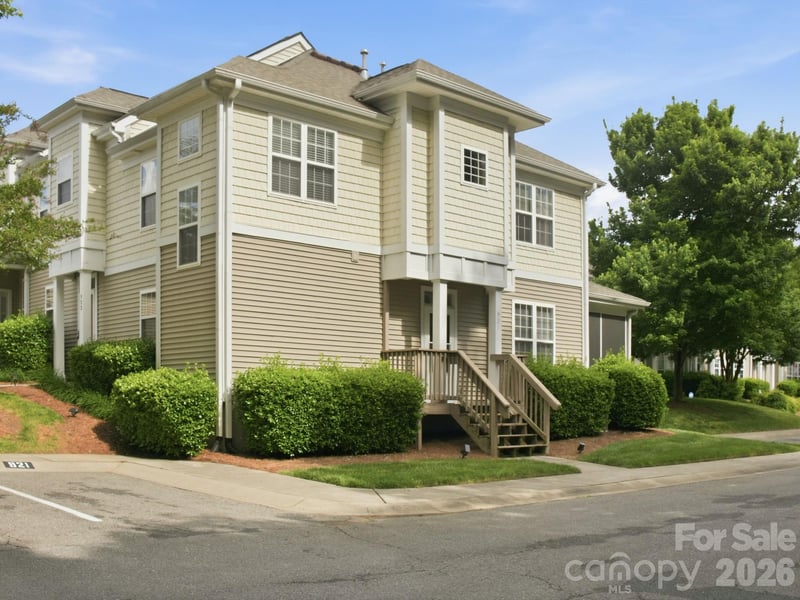 921 Ashworth Dr, Gastonia, NC 28054