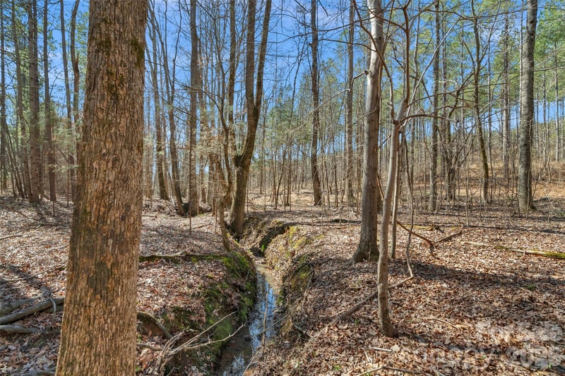 000 Peacehaven Rd #4, Mcconnells, SC 29726