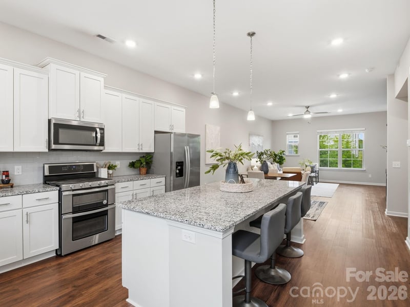 1038 Doveridge St, Charlotte, NC 28273