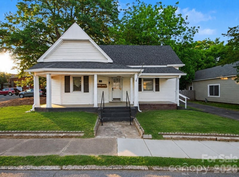 198 Buffalo Ave NW, Concord, NC 28025