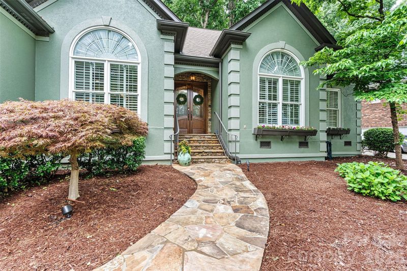 5028 Foxbriar Trl, Charlotte, NC 28269