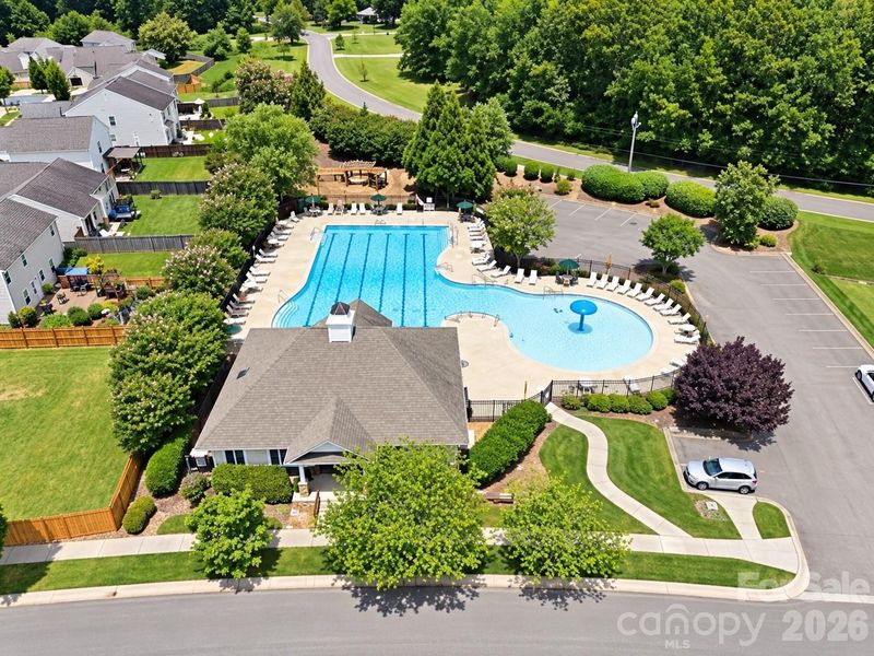 2727 Waybrook Dr, Dallas, NC 28034