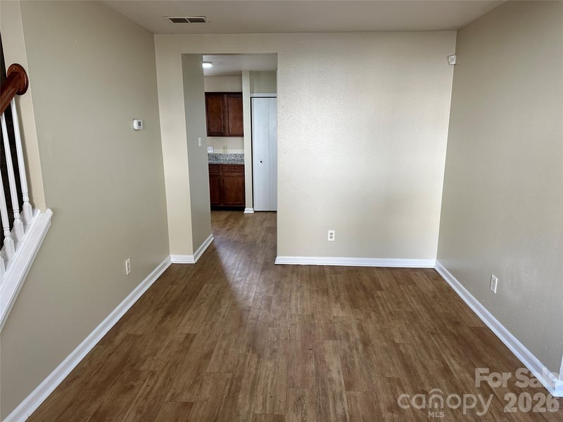 3042 Meadow Knoll Dr, Charlotte, NC 28269