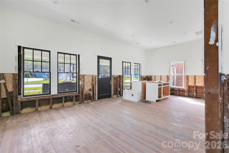 220 Main St, Rosman, NC 28772