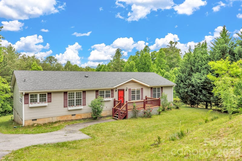 31 Trent Dr #48, Leicester, NC 28748