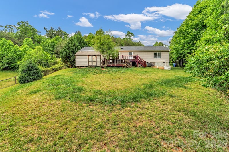 31 Trent Dr #48, Leicester, NC 28748