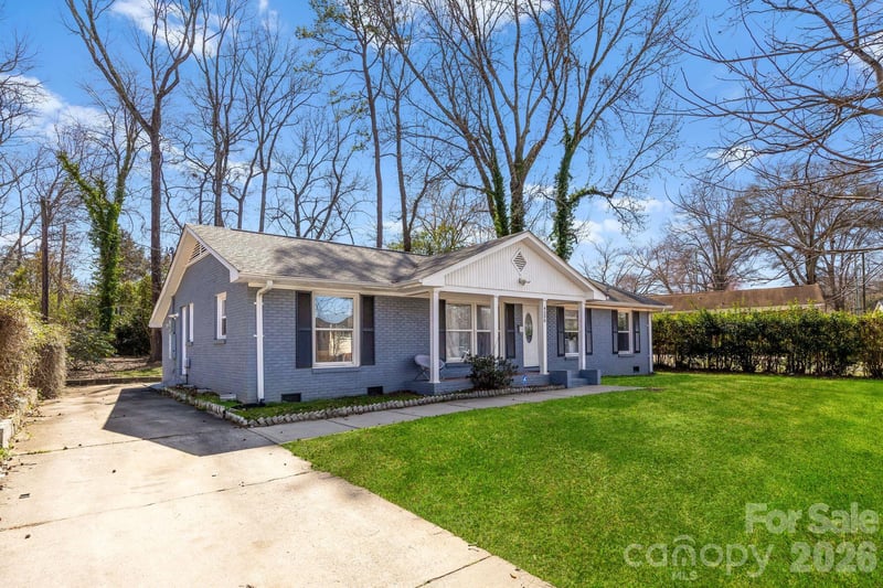 4508 Belle Plaine Dr, Charlotte, NC 28215