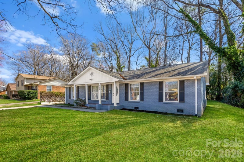 4508 Belle Plaine Dr, Charlotte, NC 28215