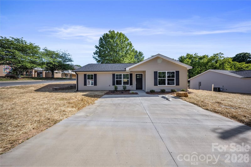 301 W 9th St, Kannapolis, NC 28081